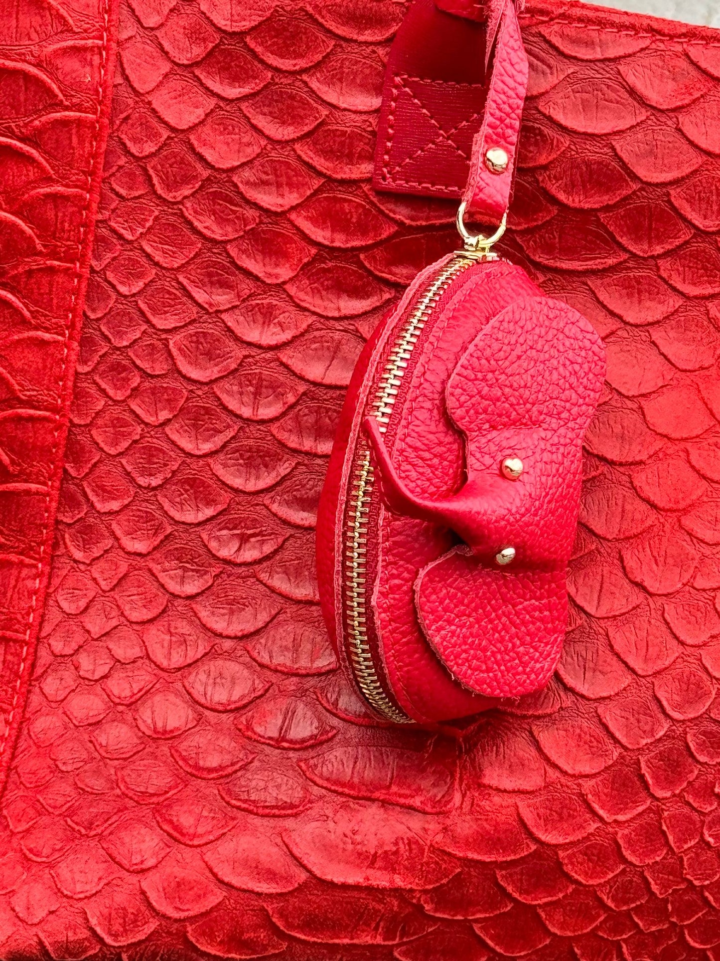 Wallet elephant red