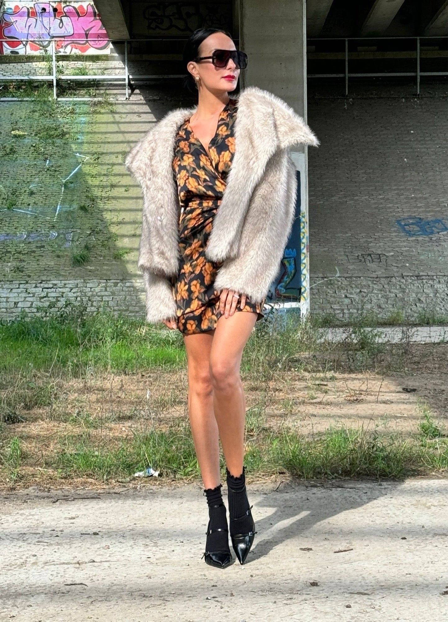 Jacket faux fur short sand