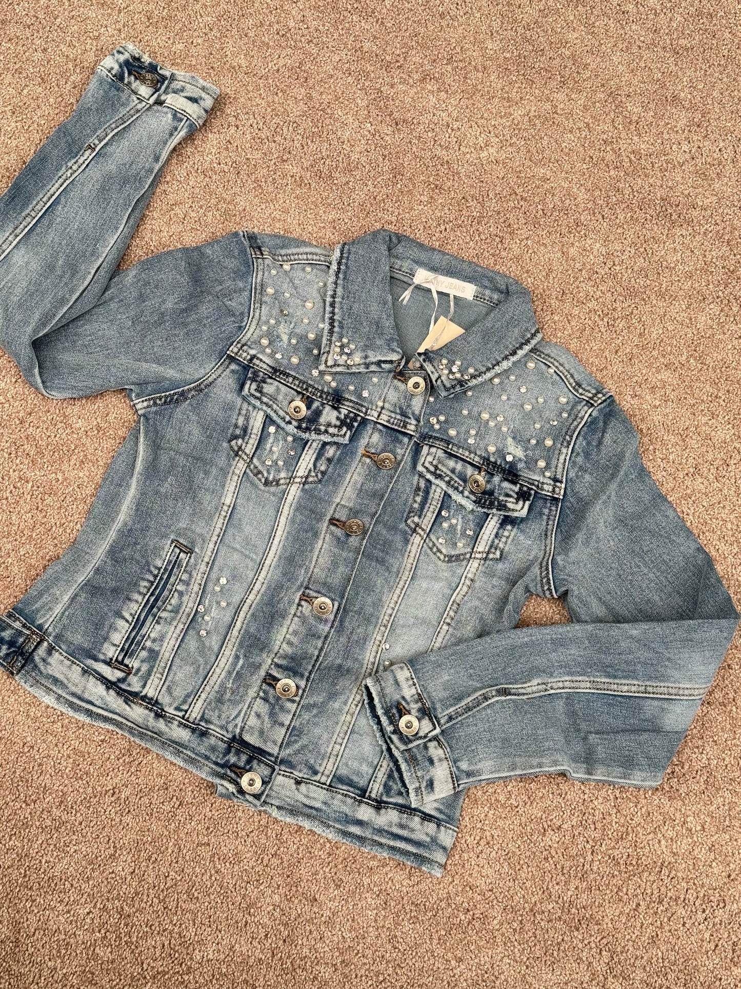 Jeans jacket with pearls